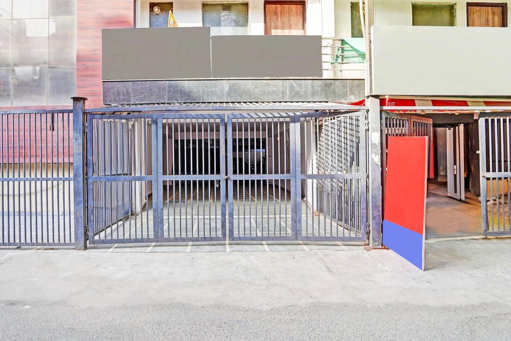 Collection O Tilak Nagar Near Pacific Mall Delhi (National Capital Territory of India) Exterior foto